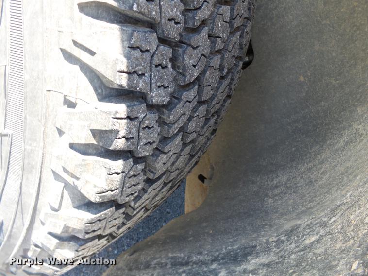 image for item DD2330 2007 Chevrolet Silverado 1500 pickup truck