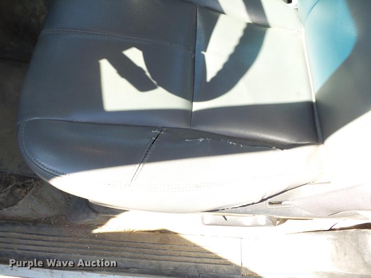 image for item DD2330 2007 Chevrolet Silverado 1500 pickup truck