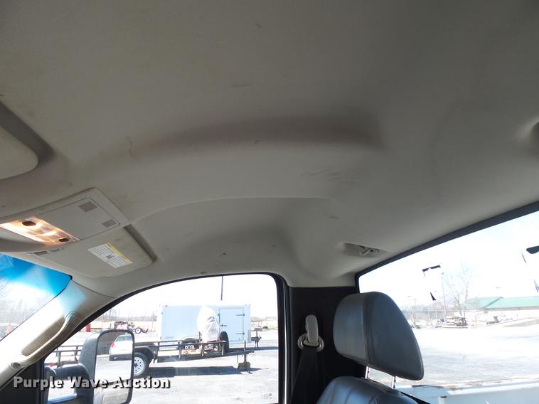 image for item DD2330 2007 Chevrolet Silverado 1500 pickup truck