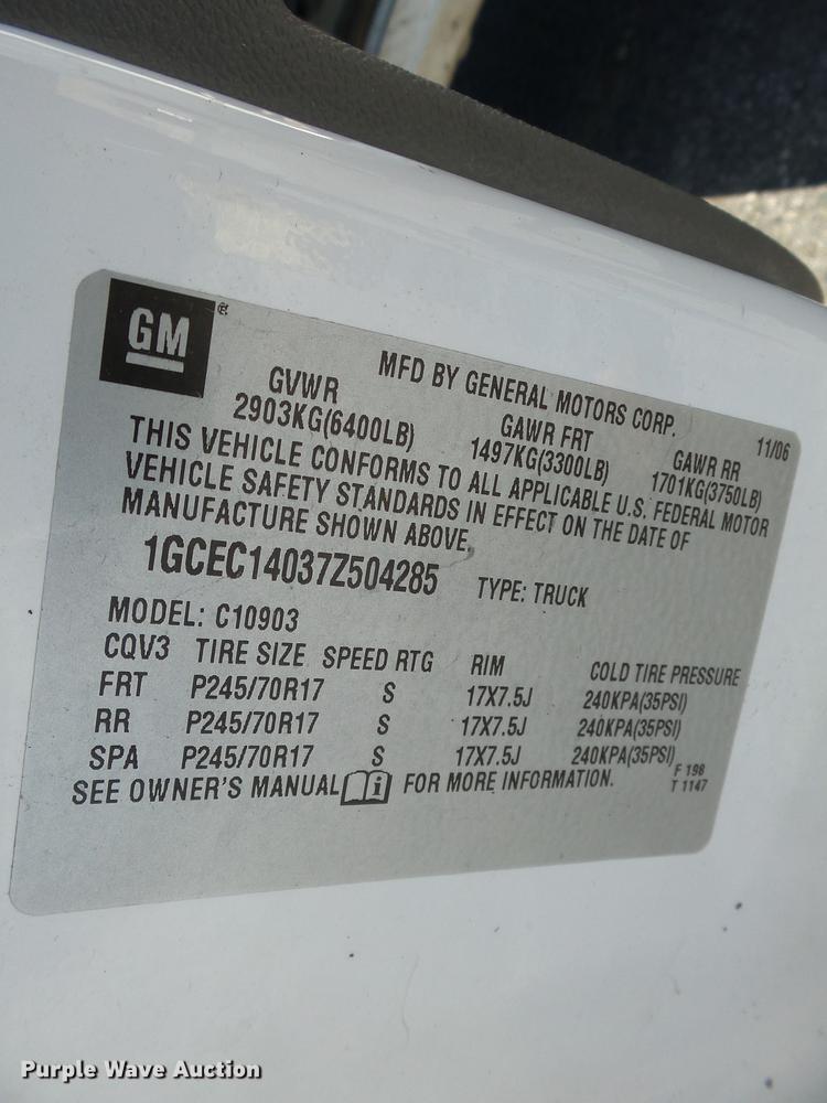 image for item DD2330 2007 Chevrolet Silverado 1500 pickup truck