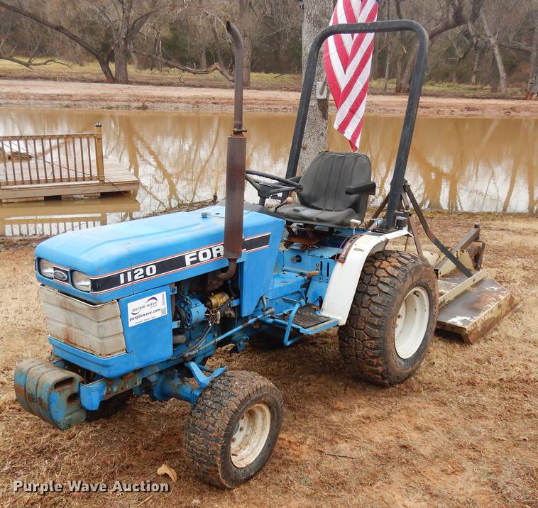 image for item DD3642 Ford 1120 MFWD tractor