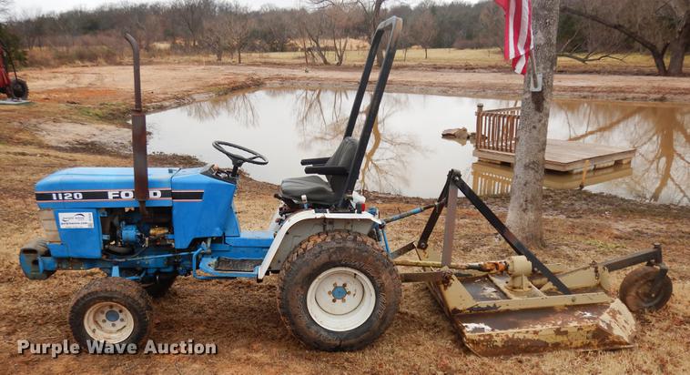 image for item DD3642 Ford 1120 MFWD tractor