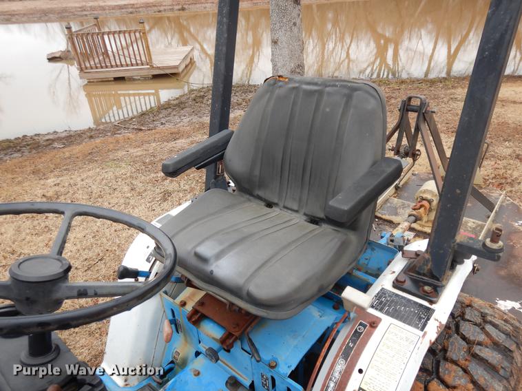 image for item DD3642 Ford 1120 MFWD tractor