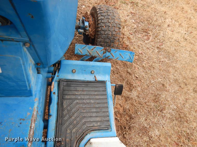 image for item DD3642 Ford 1120 MFWD tractor