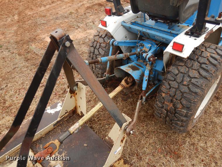 image for item DD3642 Ford 1120 MFWD tractor