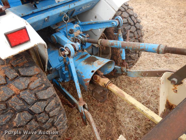 image for item DD3642 Ford 1120 MFWD tractor