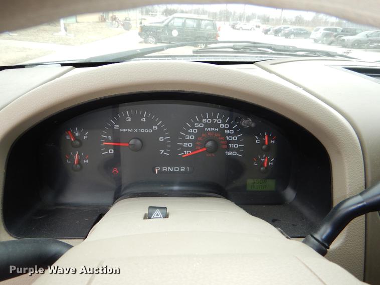 image for item DE0137 2006 Ford F150 XLT SuperCab pickup truck