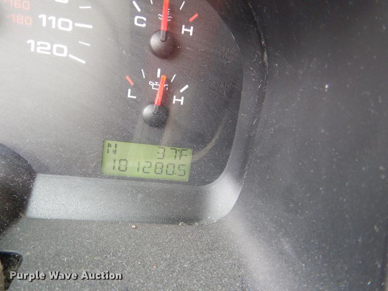 image for item DE0137 2006 Ford F150 XLT SuperCab pickup truck