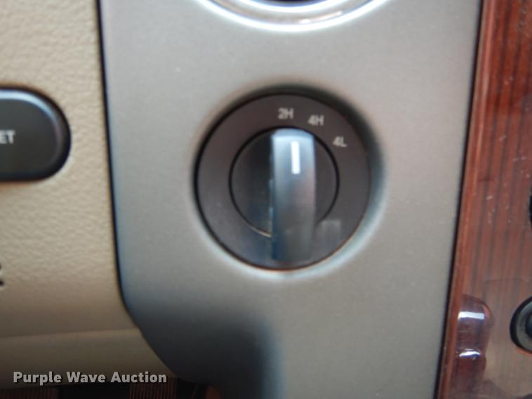 image for item DE3857 2007 Ford F150 Crew Cab pickup truck