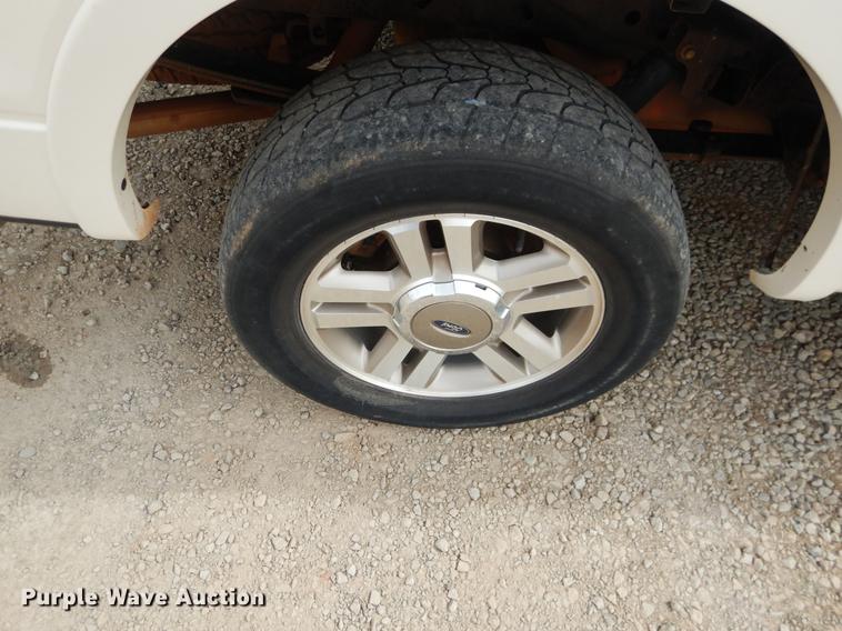 image for item DE3857 2007 Ford F150 Crew Cab pickup truck