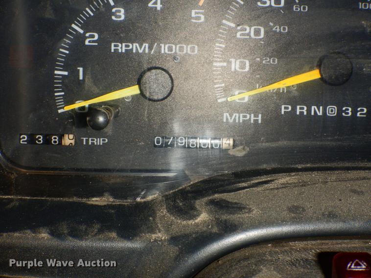 image for item DE6029 1998 GMC Sierra 3500HD SL bucket truck