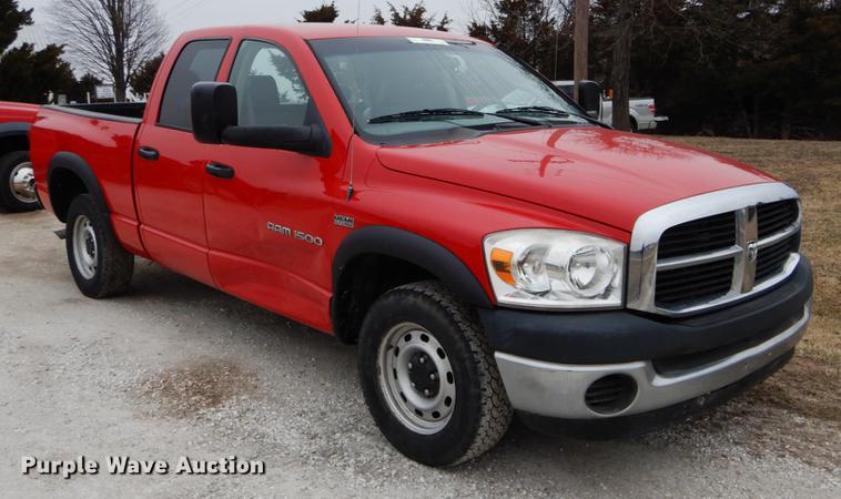 image for item DE6032 2007 Dodge Ram 1500 Quad Cab pickup truck