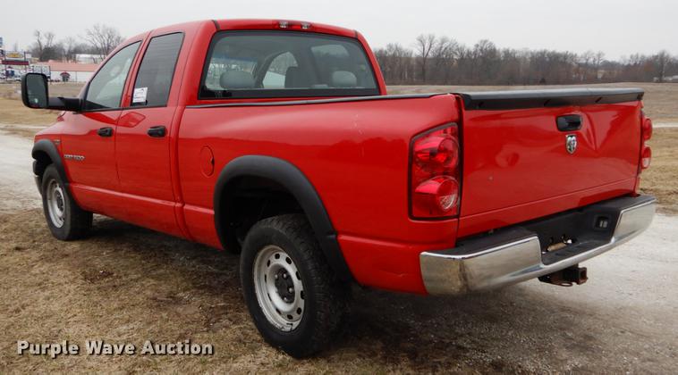 image for item DE6032 2007 Dodge Ram 1500 Quad Cab pickup truck