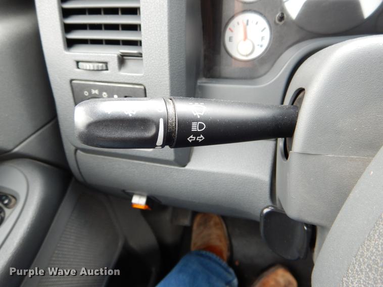 image for item DE6032 2007 Dodge Ram 1500 Quad Cab pickup truck