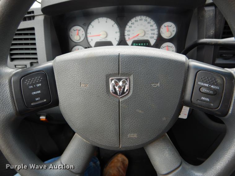 image for item DE6032 2007 Dodge Ram 1500 Quad Cab pickup truck