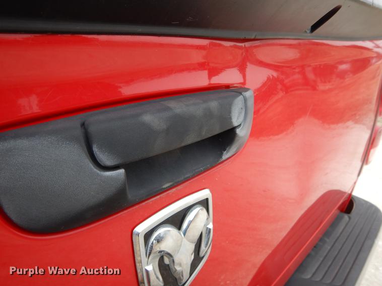 image for item DE6032 2007 Dodge Ram 1500 Quad Cab pickup truck