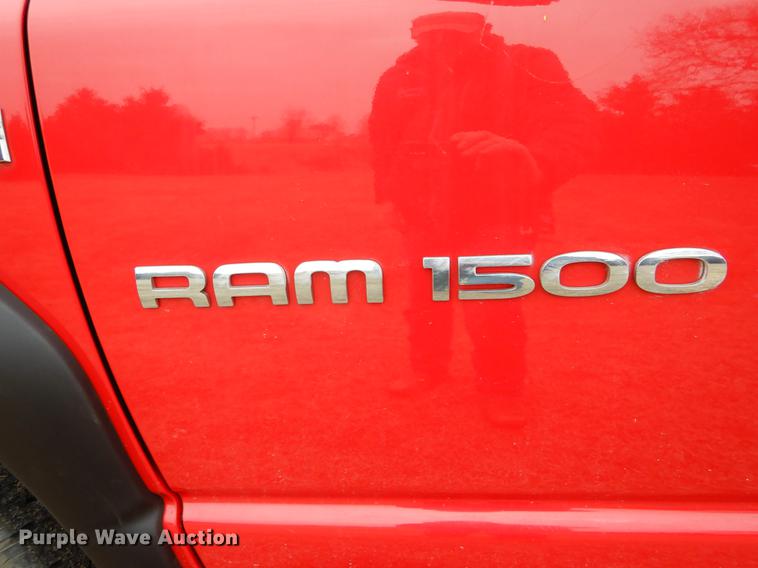 image for item DE6032 2007 Dodge Ram 1500 Quad Cab pickup truck