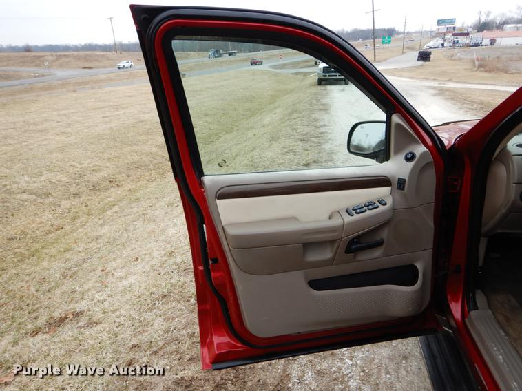 image for item DE6035 2003 Ford Explorer Eddie Bauer SUV