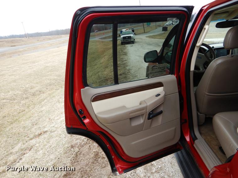image for item DE6035 2003 Ford Explorer Eddie Bauer SUV