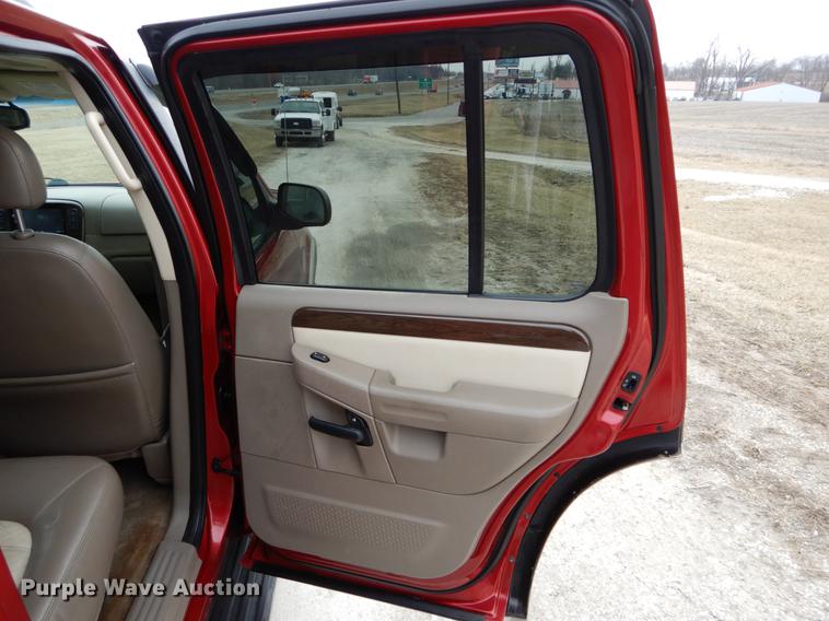 image for item DE6035 2003 Ford Explorer Eddie Bauer SUV