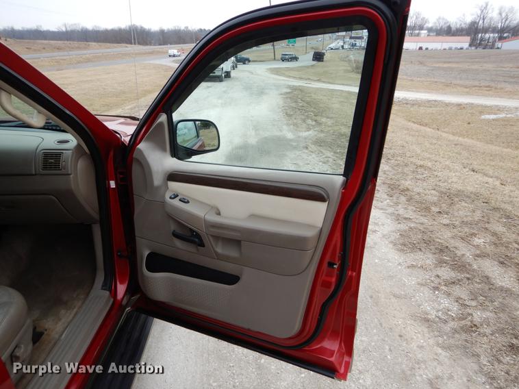 image for item DE6035 2003 Ford Explorer Eddie Bauer SUV