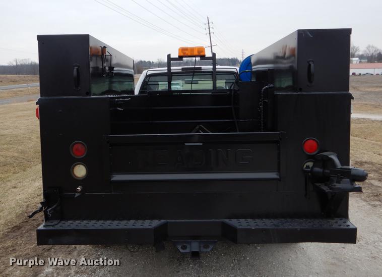 image for item DE6036 2006 Ford F350 Super Duty XL Crew Cab pickup truck