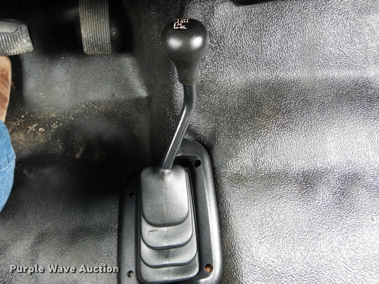 image for item DE6036 2006 Ford F350 Super Duty XL Crew Cab pickup truck