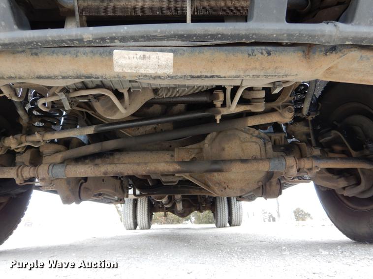 image for item DE6036 2006 Ford F350 Super Duty XL Crew Cab pickup truck