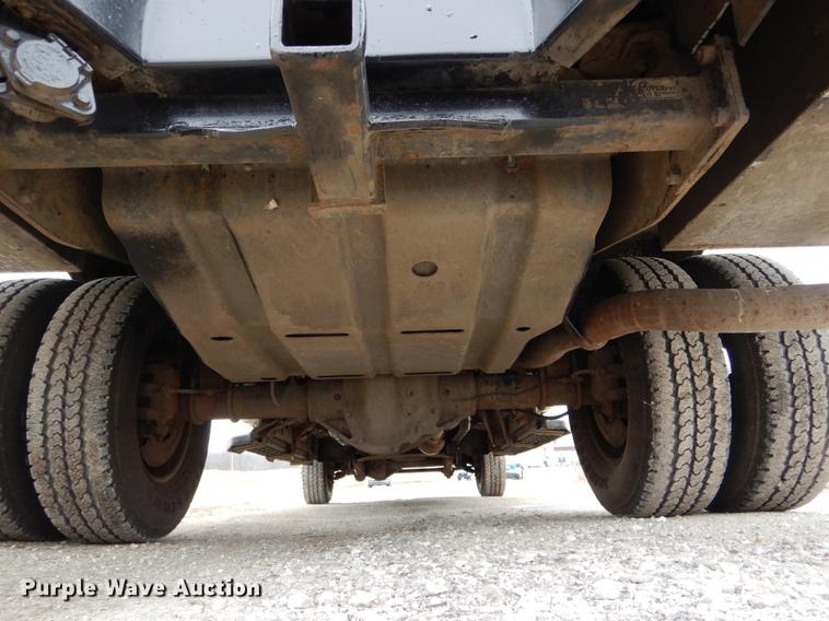 image for item DE6036 2006 Ford F350 Super Duty XL Crew Cab pickup truck