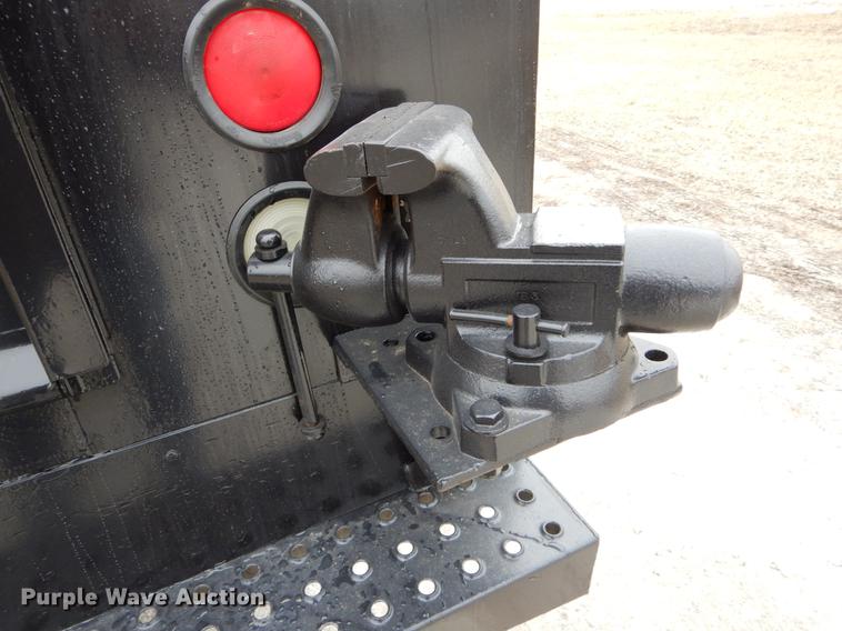 image for item DE6036 2006 Ford F350 Super Duty XL Crew Cab pickup truck