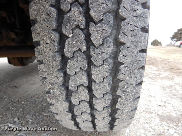 image for item DE6036 2006 Ford F350 Super Duty XL Crew Cab pickup truck