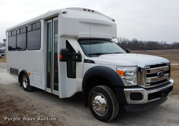 image for item DE6037 2012 Ford F550 Super Duty XL shuttle bus