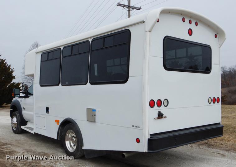image for item DE6037 2012 Ford F550 Super Duty XL shuttle bus