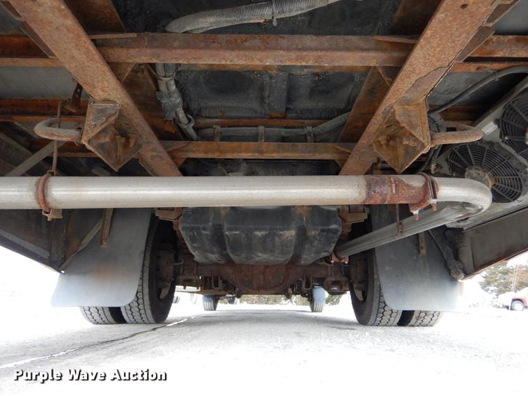 image for item DE6037 2012 Ford F550 Super Duty XL shuttle bus