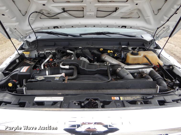 image for item DE6037 2012 Ford F550 Super Duty XL shuttle bus