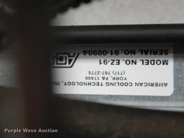 image for item DE6037 2012 Ford F550 Super Duty XL shuttle bus