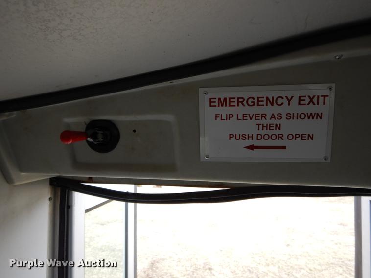 image for item DE6037 2012 Ford F550 Super Duty XL shuttle bus