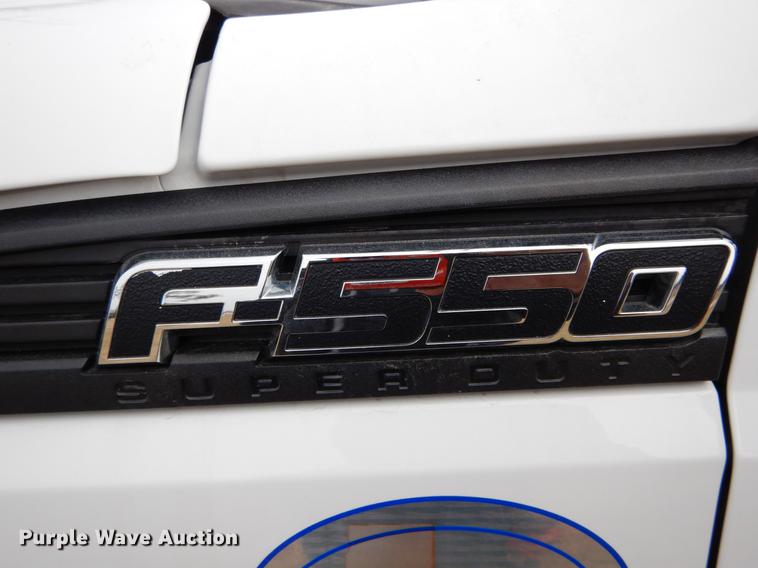 image for item DE6037 2012 Ford F550 Super Duty XL shuttle bus