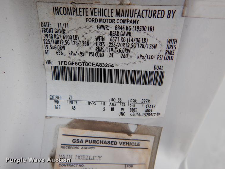 image for item DE6037 2012 Ford F550 Super Duty XL shuttle bus