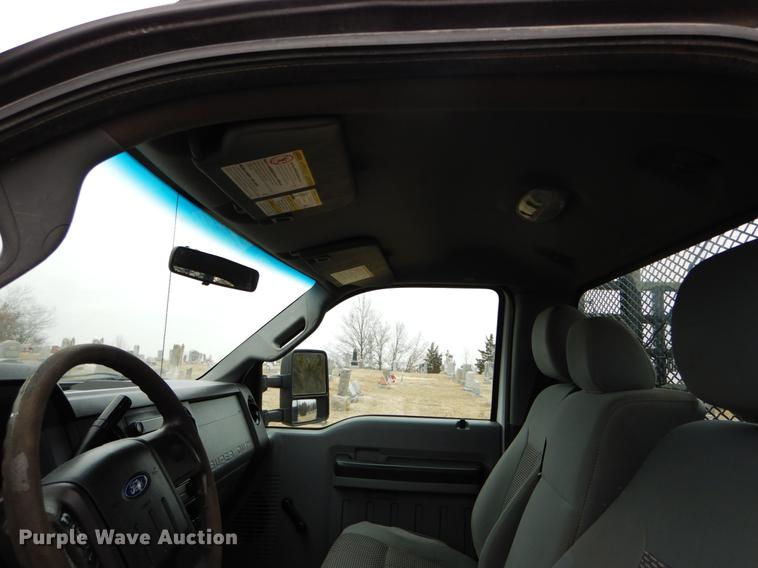 image for item DE6038 2012 Ford F450 Super Duty XL flatbed truck