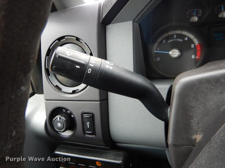 image for item DE6038 2012 Ford F450 Super Duty XL flatbed truck