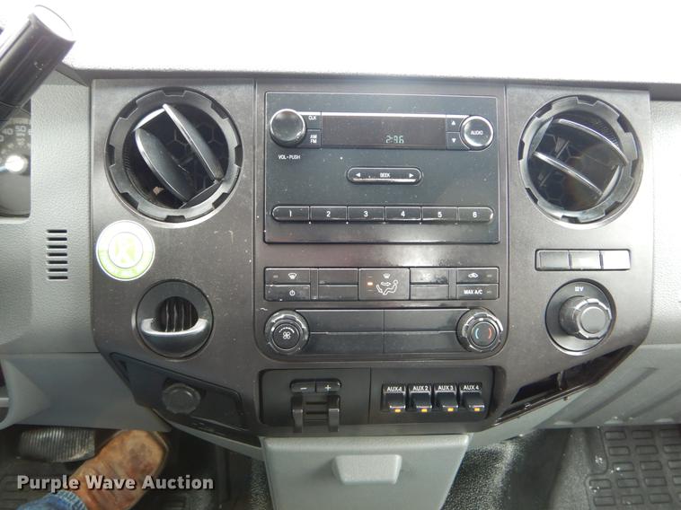 image for item DE6038 2012 Ford F450 Super Duty XL flatbed truck