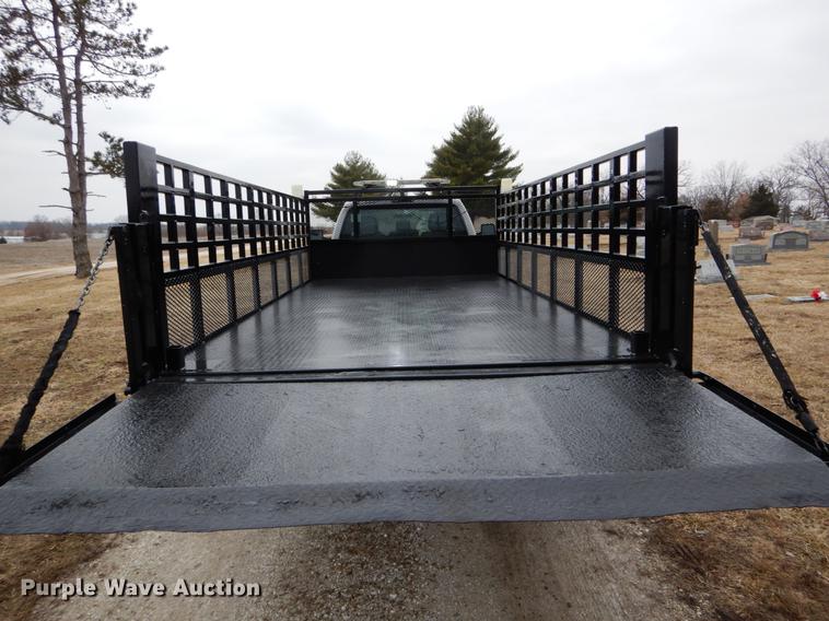 image for item DE6038 2012 Ford F450 Super Duty XL flatbed truck