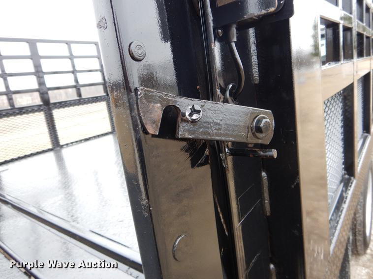 image for item DE6038 2012 Ford F450 Super Duty XL flatbed truck