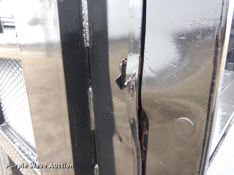 image for item DE6038 2012 Ford F450 Super Duty XL flatbed truck