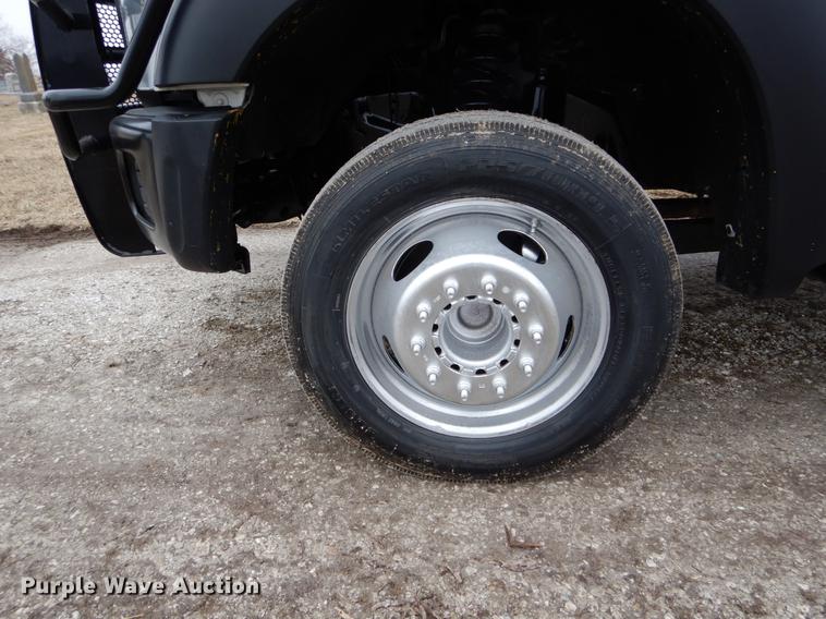 image for item DE6038 2012 Ford F450 Super Duty XL flatbed truck