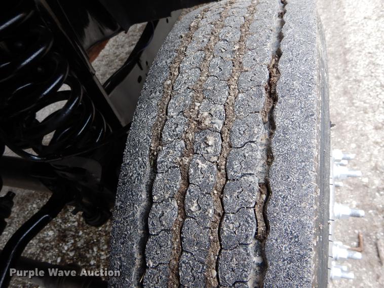 image for item DE6038 2012 Ford F450 Super Duty XL flatbed truck