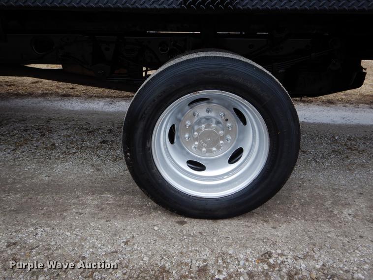 image for item DE6038 2012 Ford F450 Super Duty XL flatbed truck