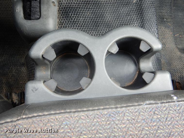 image for item DE6039 2005 Chevrolet Silverado 3500 Ext. Cab pickup truck