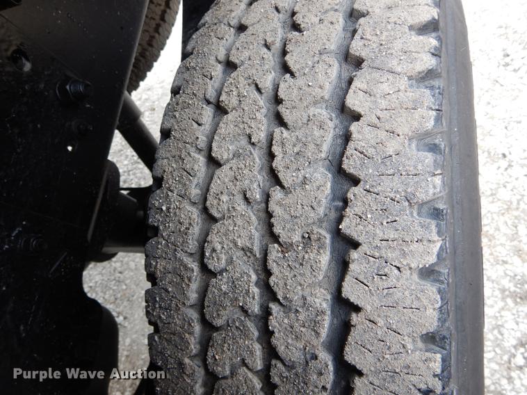 image for item DE6039 2005 Chevrolet Silverado 3500 Ext. Cab pickup truck